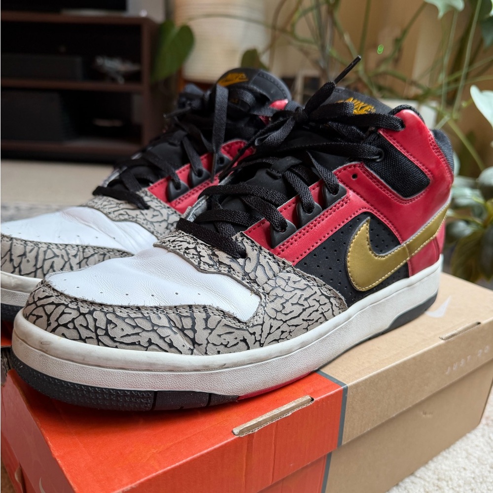 Nike Delta Force 3/4 Deluxe Sport Red Cement Metallic Gold Shoes, Mens Size:12